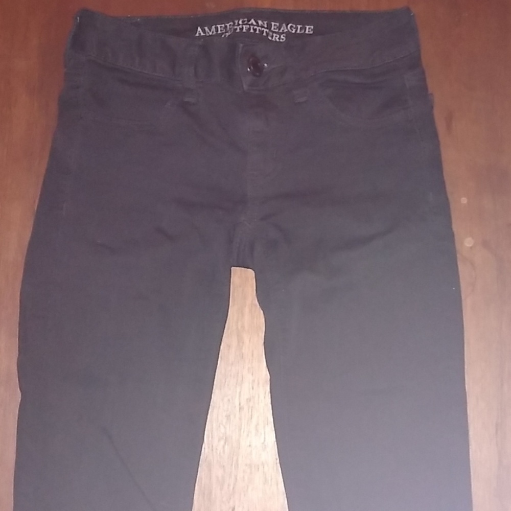 Ripped skinny jeans